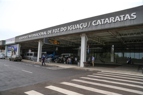 Secretaria Municipal de Turismo prevê impacto de R$ 400 mi com novos voos para Foz