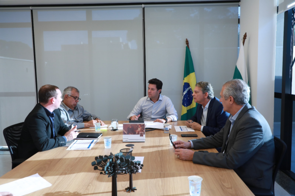 Foz do Iguaçu garante novos recursos do Governo do Estado para recapeamento de ruas