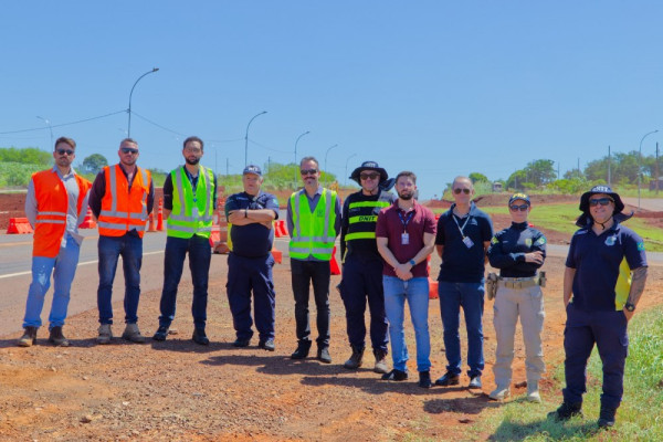 Três acessos na Perimetral Leste da BR-277 são fechados por risco à segurança viária
