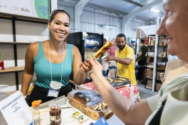 Itaipu inaugura Pavilhão da Agroindústria Familiar e amplia espaço para pequenos produtores