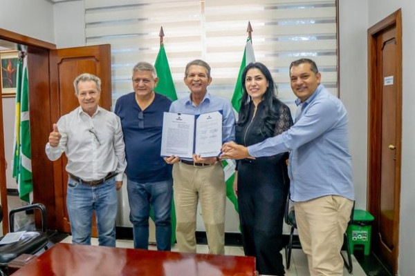 Paraná anuncia R$ 7 milhões e confirma megaeventos esportivos em Foz