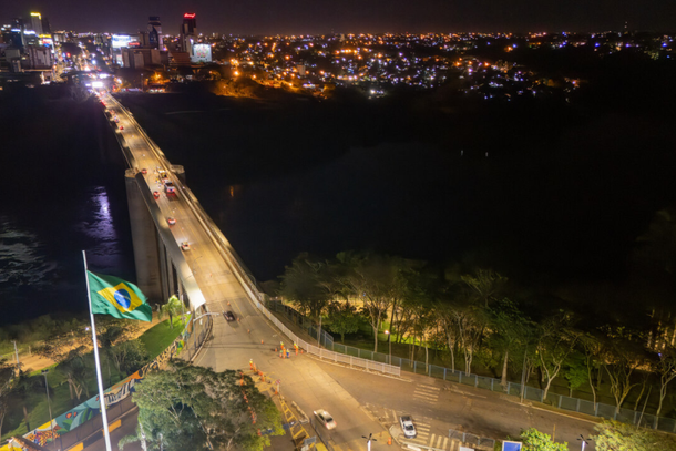 Ponte da Amizade terá interdição parcial para reparos no pavimento nesta sexta