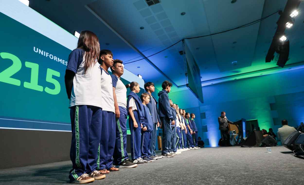 Em Foz, estado anuncia investimentos na educação