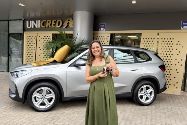 Cooperada de Foz do Iguaçu recebe BMW X1 em campanha nacional da Unicred