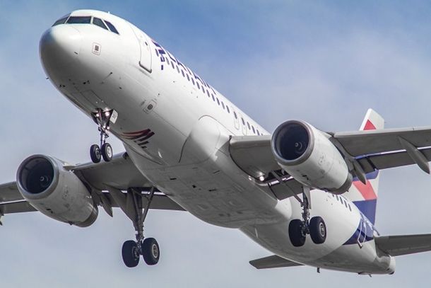 Foz do Iguaçu registra mais de 202 mil passageiros em voos da LATAM no verão