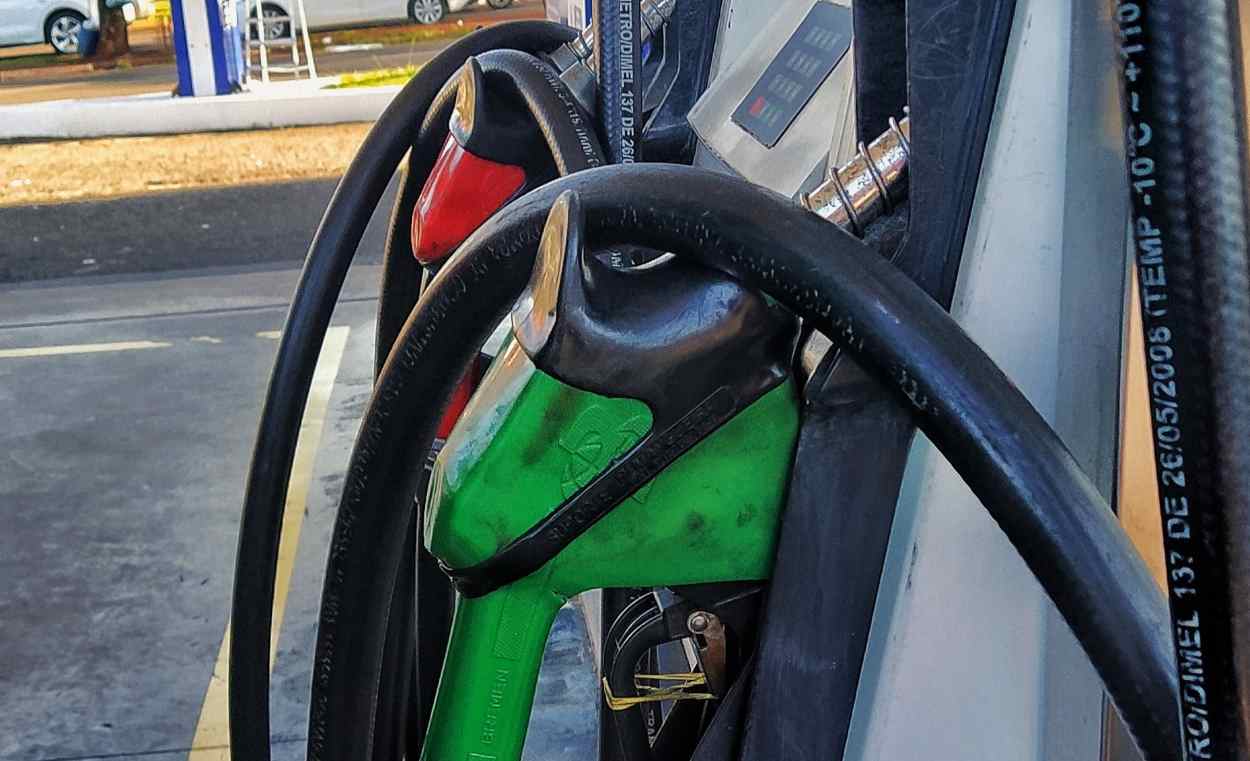 Paraná adere a ação federal para reduzir preço do diesel subsídio de R$ 1,20 por litro