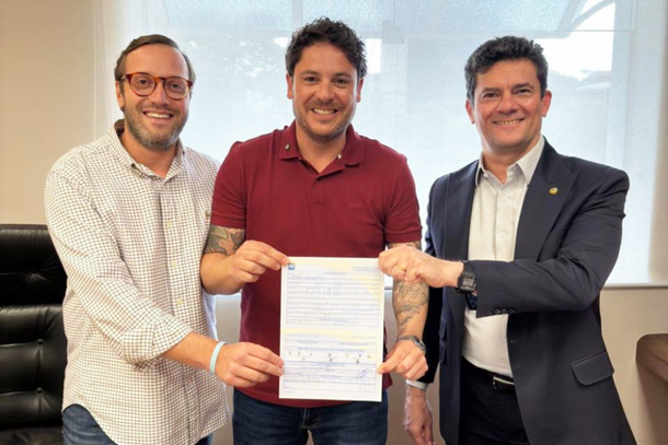 Matheus Vermelho deixa Progressistas, se filia ao PL e reforça articulação no estado