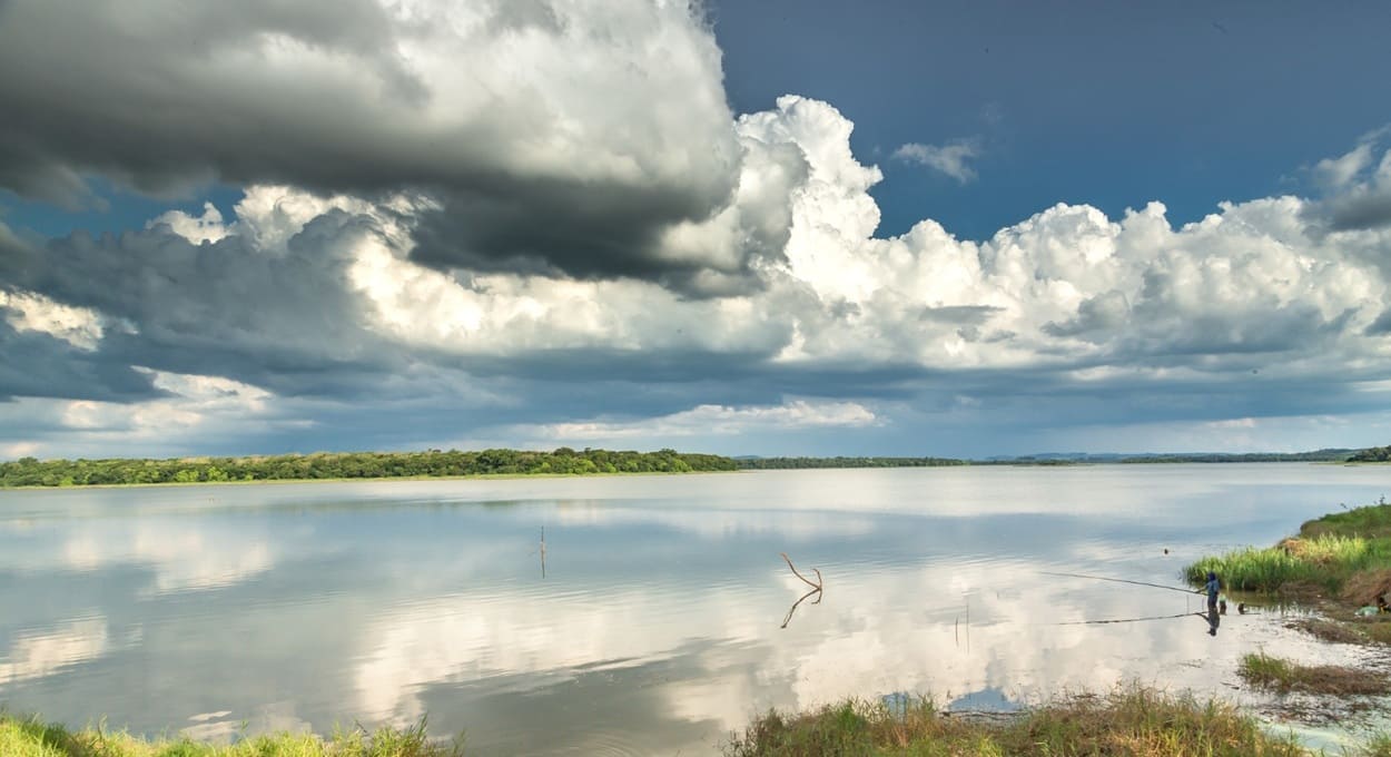 Conheça as sugestões de roteiros de turismo náutico no lago de Itaipu