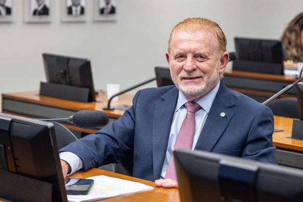 Deputado Vermelho apresenta propostas para corrigir IR e evitar aumento de impostos