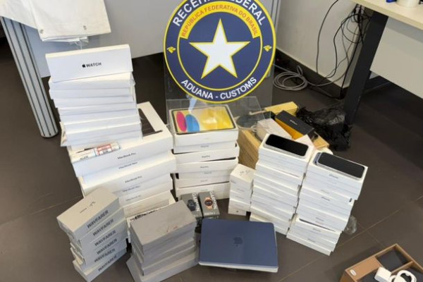 Fiscalização no aeroporto de Foz apreende R$ 300 mil em produtos irregulares