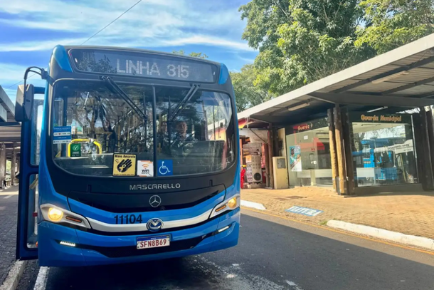 Paralisação no transporte coletivo continua e impacta mais de 50 mil passageiros em Foz