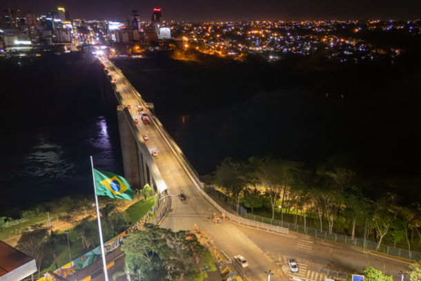 Ponte da Amizade terá reparos noturnos e interdições parciais a partir desta terça