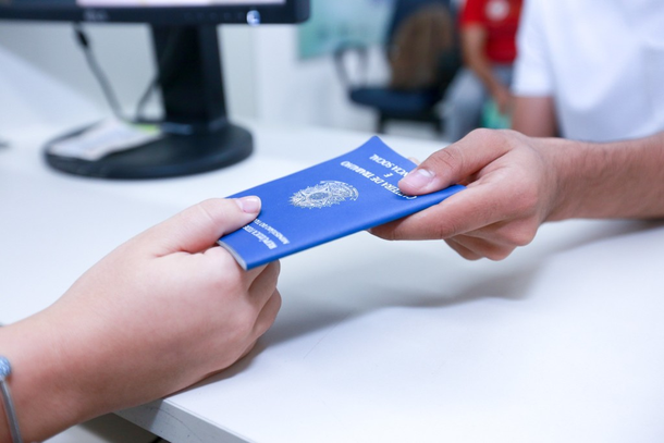 Foz do Iguaçu fecha março com saldo positivo de 379 novos empregos formais