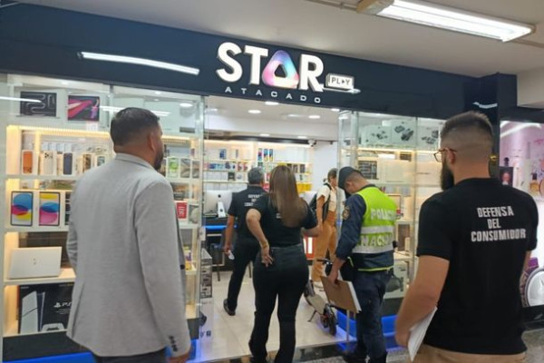 urista brasileira denuncia golpe após compra de celular em Ciudad del Este