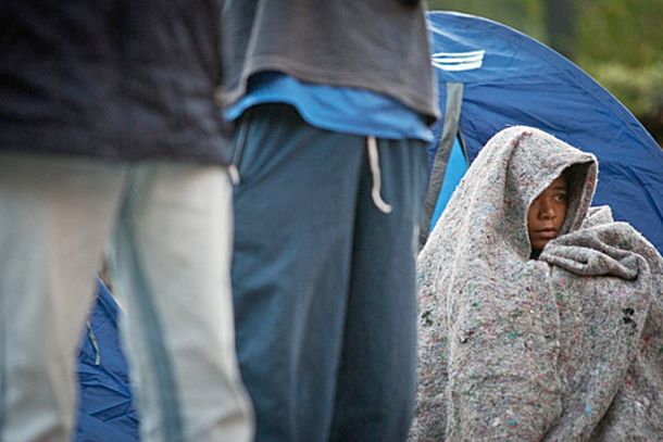 Com frio intenso, Foz reforça atendimento a moradores de rua e amplia acolhimento