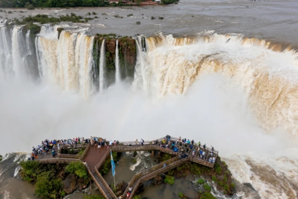 Visitar lado argentino das Cataratas ficará mais caro a partir de 1.º de junho