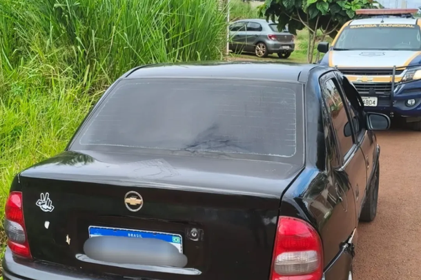 Quadrilha armada rouba mercadorias do Paraguai e abandona carro na Vila C Nova